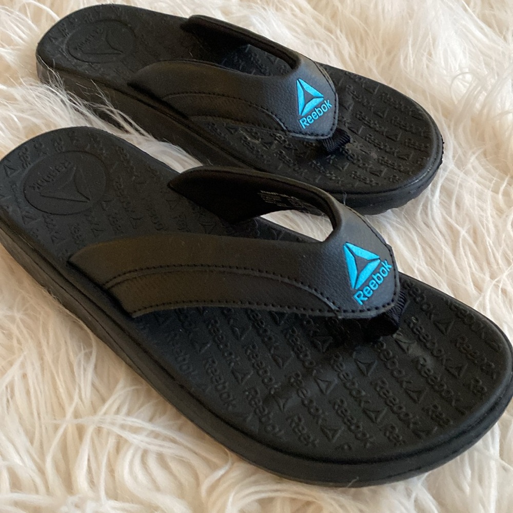 REEBOK flip flops